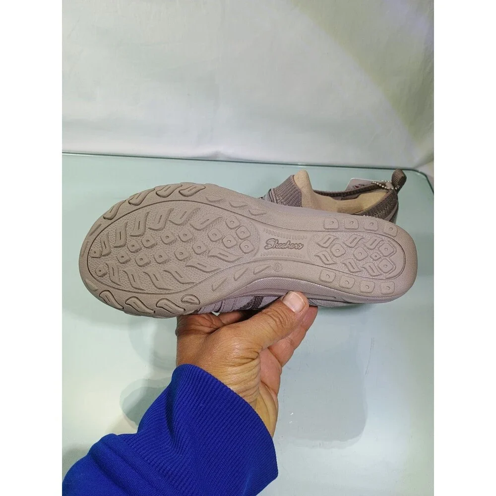 skechers Arch Fit Comfy Women SZ 7